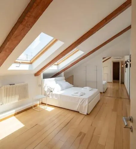 Mansarda Sky By Dimorra * Naples